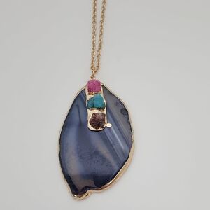 Elegant Gold and Blue Pendant Necklace